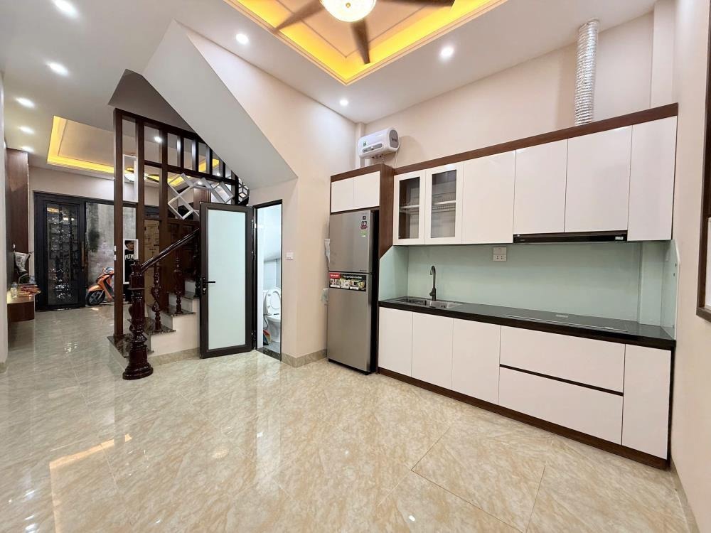 Bán nhà Quận Thanh Xuân - 45m2 x 5 Tầng, 10.8 Tỷ, Ngõ Khương Đình, Gần Mặt Phố