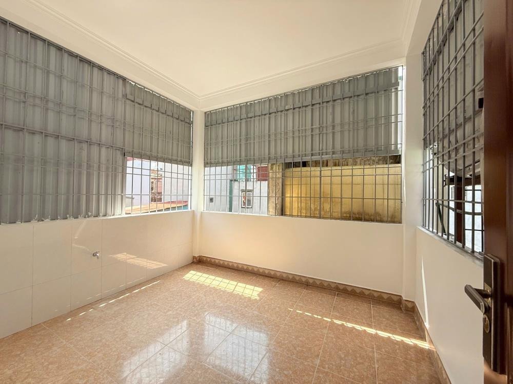 Bán nhà Quận Thanh Xuân - 45m2 x 5 Tầng, 10.8 Tỷ, Ngõ Khương Đình, Gần Mặt Phố