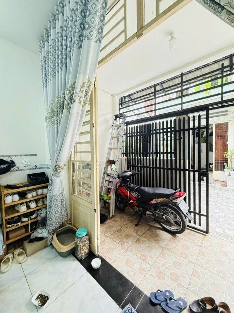 Nhà đẹp, 62m2, 3PN, gần Aeon Tân Phú | Giá: 6.4 tỷ