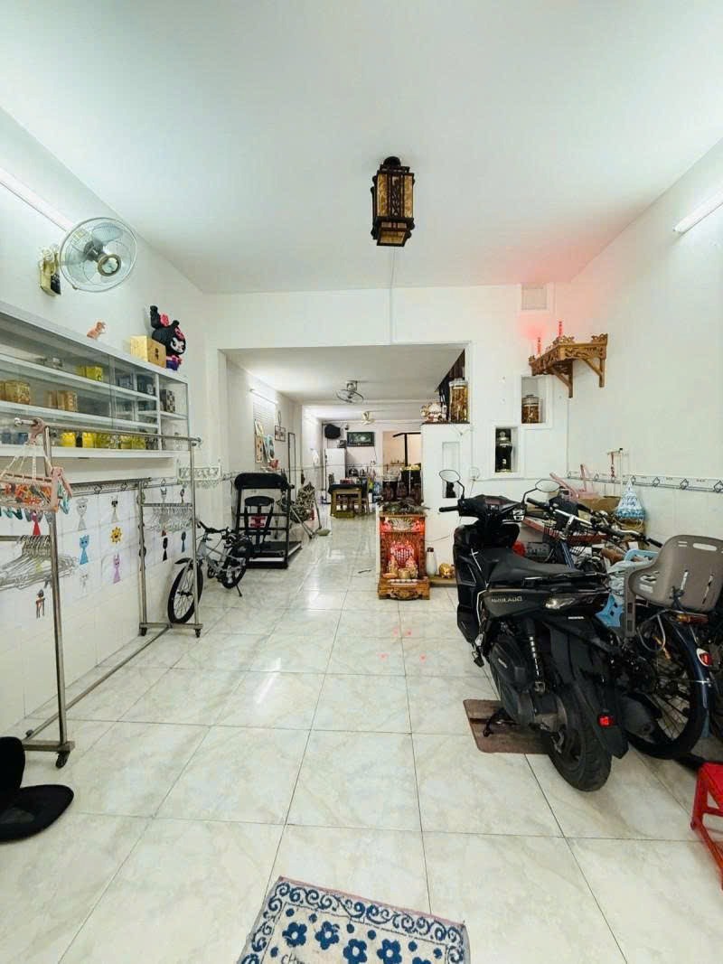 Nhà đẹp, 62m2, 3PN, gần Aeon Tân Phú | Giá: 6.4 tỷ