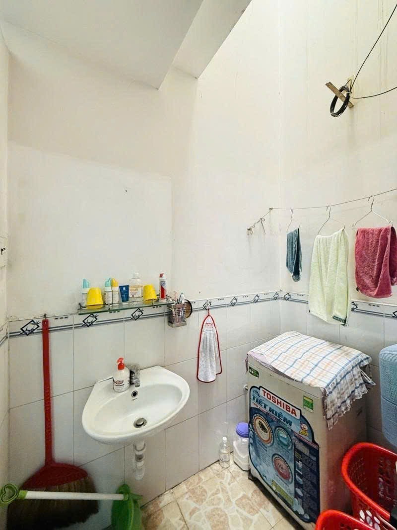 Nhà đẹp, 62m2, 3PN, gần Aeon Tân Phú | Giá: 6.4 tỷ