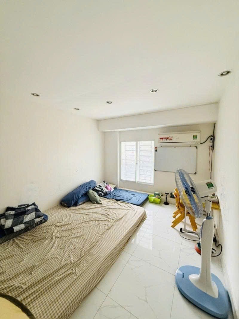 Nhà đẹp, 62m2, 3PN, gần Aeon Tân Phú | Giá: 6.4 tỷ