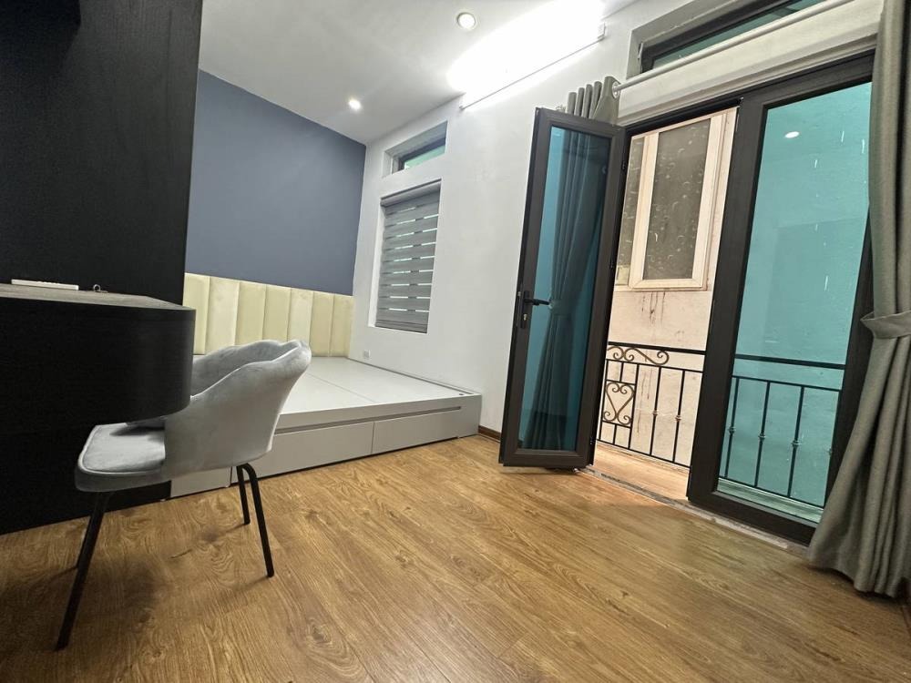 Bán nhà Định Công Thượng, 5 tầng, ô tô đỗ cửa, giá tốt