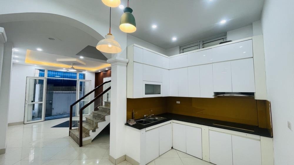 Nhà Ngõ Ô Tô - Thanh Am: 48m2 - 5.75 Tỷ - Vị Trí Đẹp