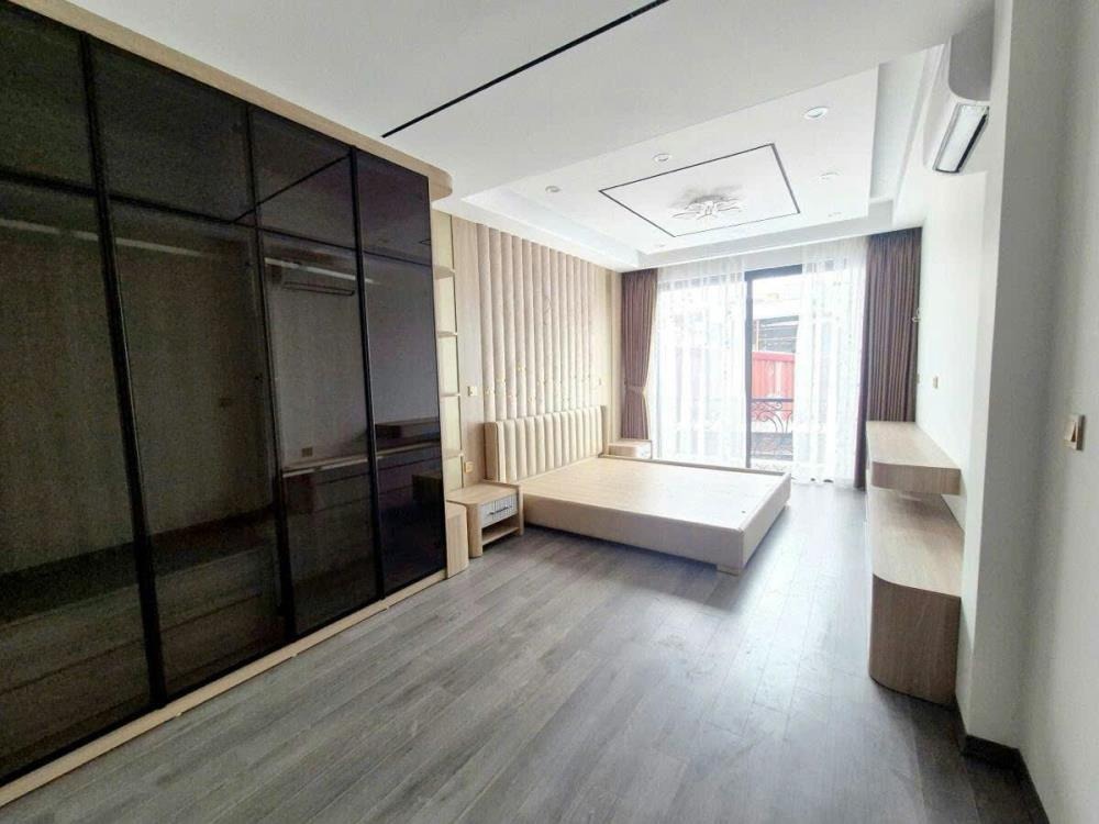 Nhà 6 Tầng Thang Máy, Full Nội Thất - Vị Trí Đắc Địa Đội Cấn, Ba Đình