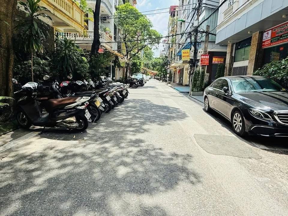 Phân Lô Phạm Tuấn Tài, Cầu Giấy - 51m², 5 Tầng, Mặt Tiền 4.5m, Oto Đỗ Cửa, Kinh Doanh