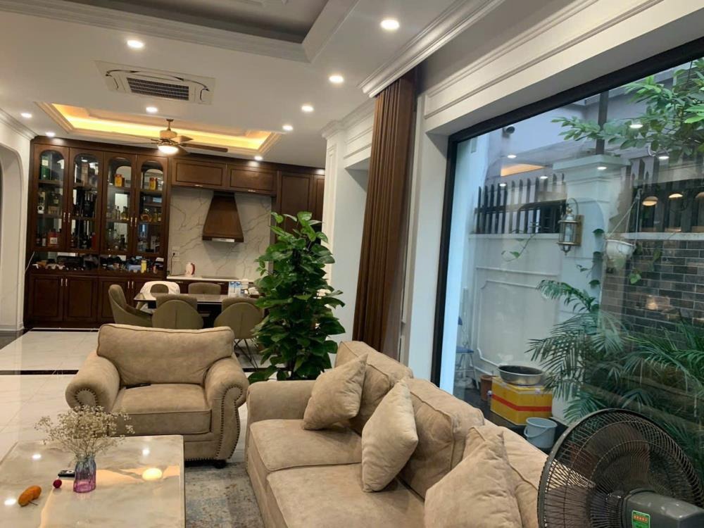 Biệt Thự Đỗ Đức Dục - Vị Trí VIP, Gần Khách Sạn Marriot