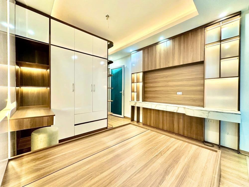 Nhà phố 5 tầng, 50m2 Bằng Liệt, Linh Đàm - Giá 6.8 tỷ