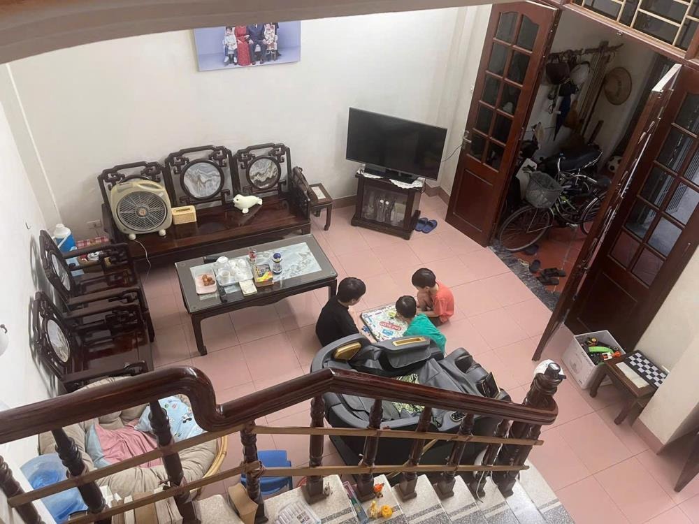 Bán nhà Trần Bình, Cầu Giấy - 48m² x 4 Tầng, 2 Mặt Tiền, Ô Tô Vào Nhà