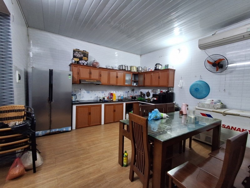 Bán Nhà Tư Đình, Long Biên: 3 Tầng, 198m², Mặt Tiền 5.6m, Oto Tránh Nhỉnh 37 Tỷ
