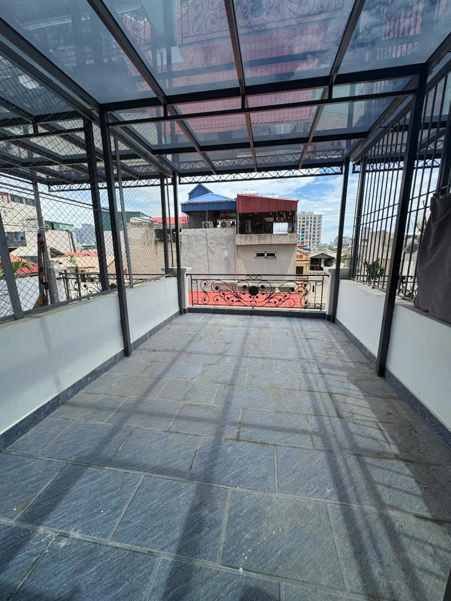 Bán nhà phân lô Phùng Chí Kiên, Cầu Giấy - 6 Tầng, Thang Máy, Ô Tô Vào Nhà