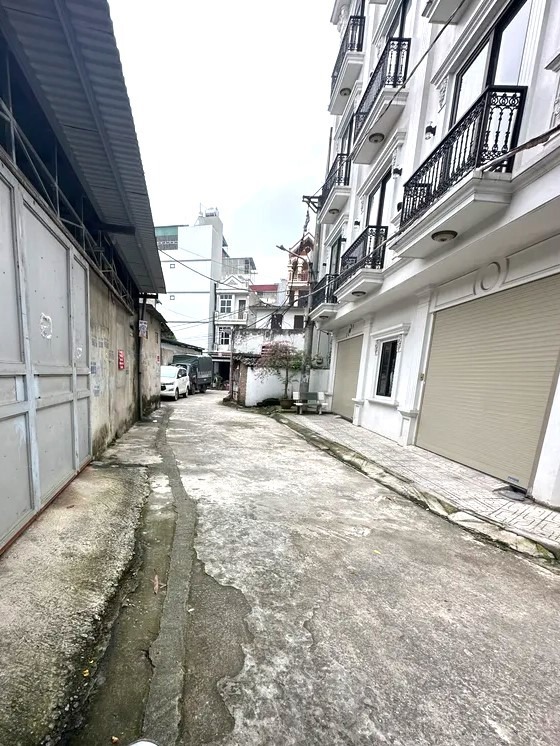 Bán Đất 62m² Mặt Tiền Ngô Gia Tự - Long Biên - Vị Trí Đầu Tư Đẹp