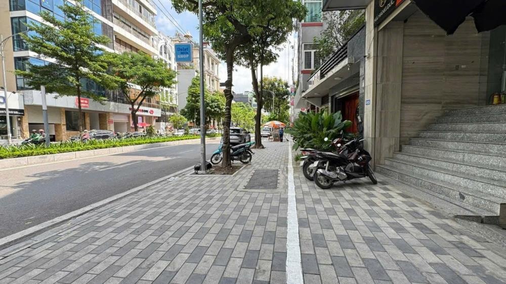Bán Building Mặt Phố Trần Đăng Ninh, Cầu Giấy - 150m2, Mặt Tiền 9m, Xây Đẹp