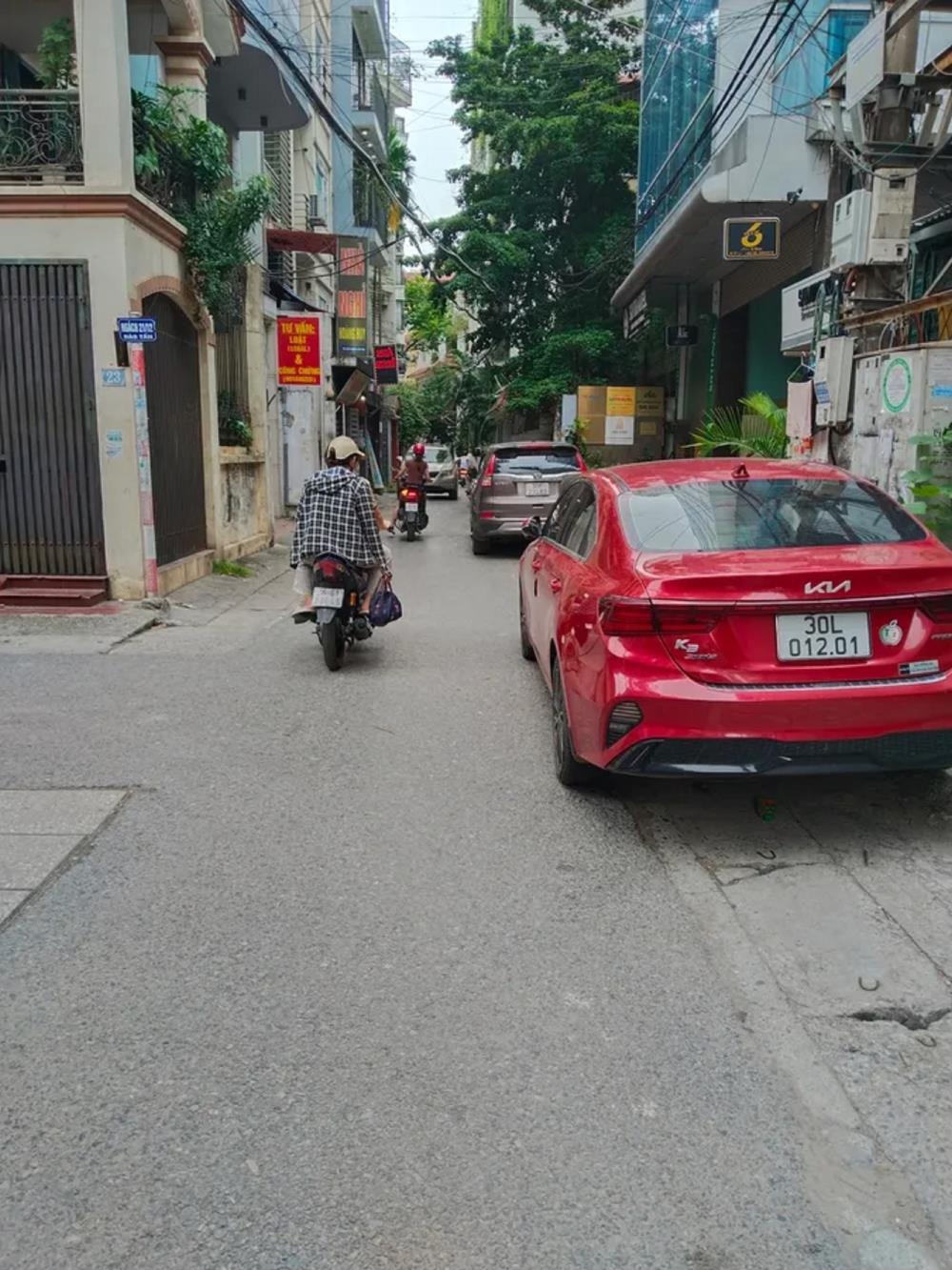 Bán Đất Tặng Nhà 4 Tầng, Phạm Văn Đồng: Ngõ Thông, Ô Tô Tránh, Diện Tích 48/52m²