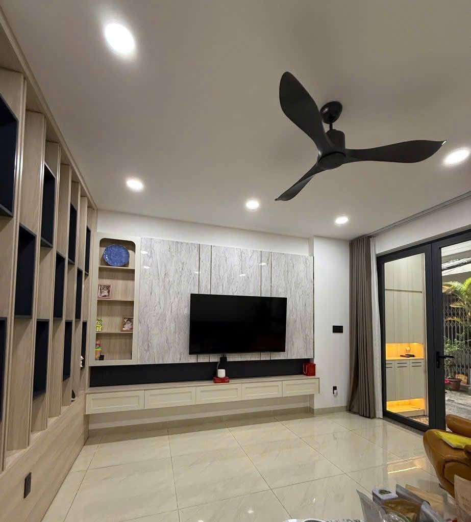 Bán nhà Quận 3, Giá 3.54 tỷ - 55.9m2, 4PN, Cách Mạng Tháng 8