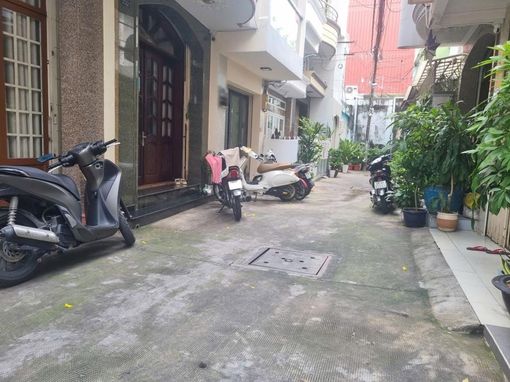 Bán Nhà HXH Đường Ba Tháng Hai, Quận 10 - Vị Trí Đắc Địa, Giá Tốt