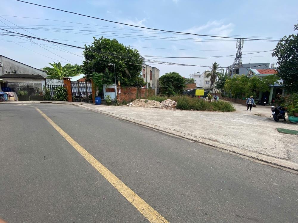 Chính chủ cần tiền bán gấp 2 lô đất full thổ cư, vị trí đẹp tại Tân Phú, Thủ Đức