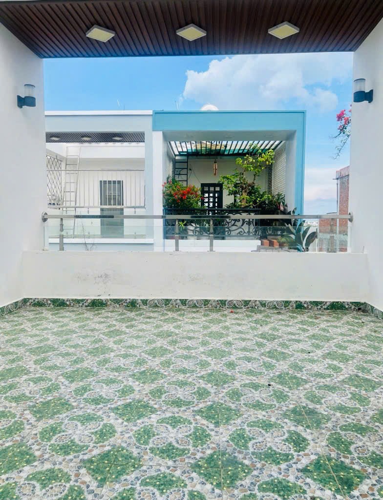 Bán nhà Gò Vấp 64m² - 4 Tầng - Hẻm Xe Hơi - Gần EMart Phan Huy Ích - Giá 6.9 tỷ