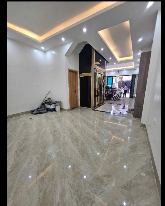 Siêu phẩm nhà mới Cầu Giấy: 60m2, 7 tầng, thang máy, ô tô tránh - Mạc Thái Tổ