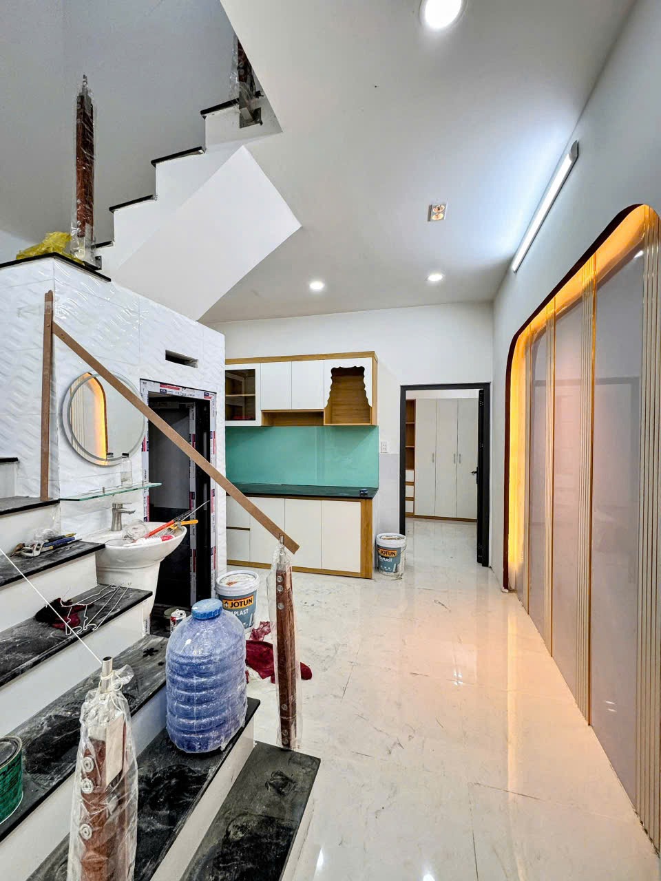 🏠 Nhà Đẹp, Giá Tốt Tại Bình Chánh - Gần Nhà Thờ, Dễ Dàng Kết Nối