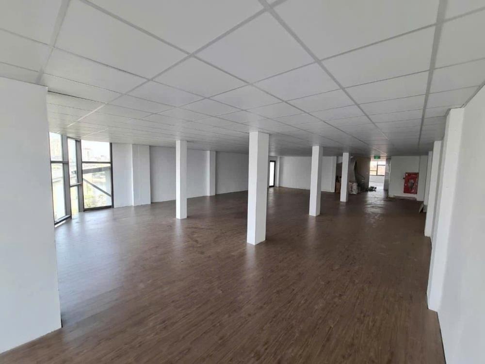 Bán Nhà Mặt Phố Hoàng Cầu - 216m2, 9 Tầng, Kinh Doanh Đỉnh Cao