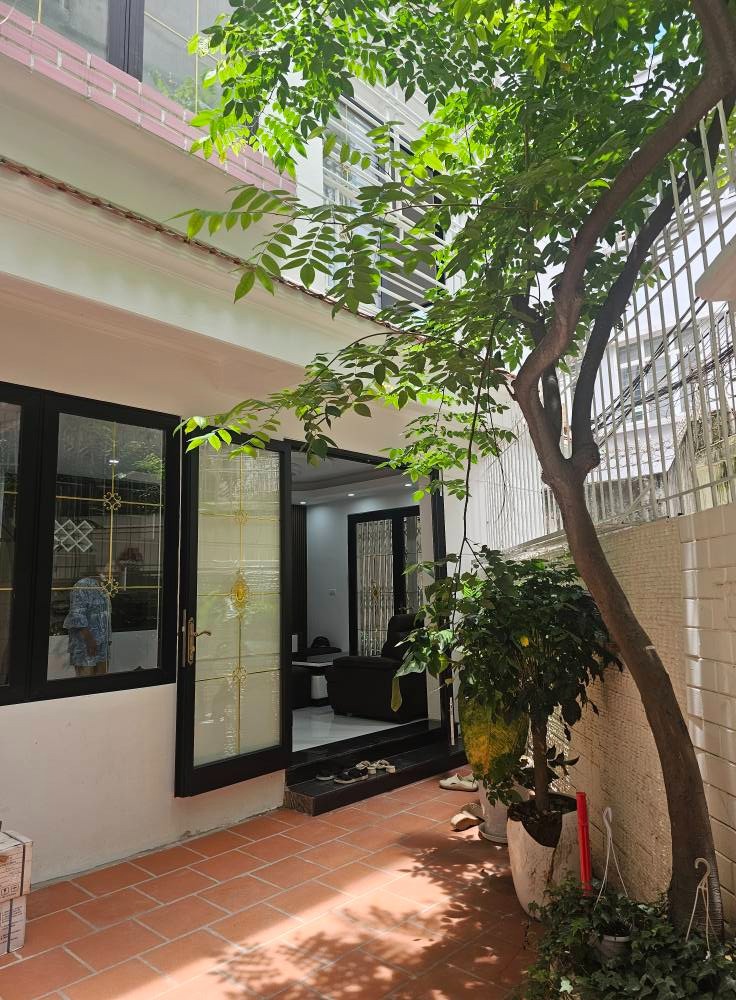 Nhà Đẹp Ba Đình - 46m² Full Nội Thất - 13.5 Tỷ - Sổ Đỏ Chính Chủ