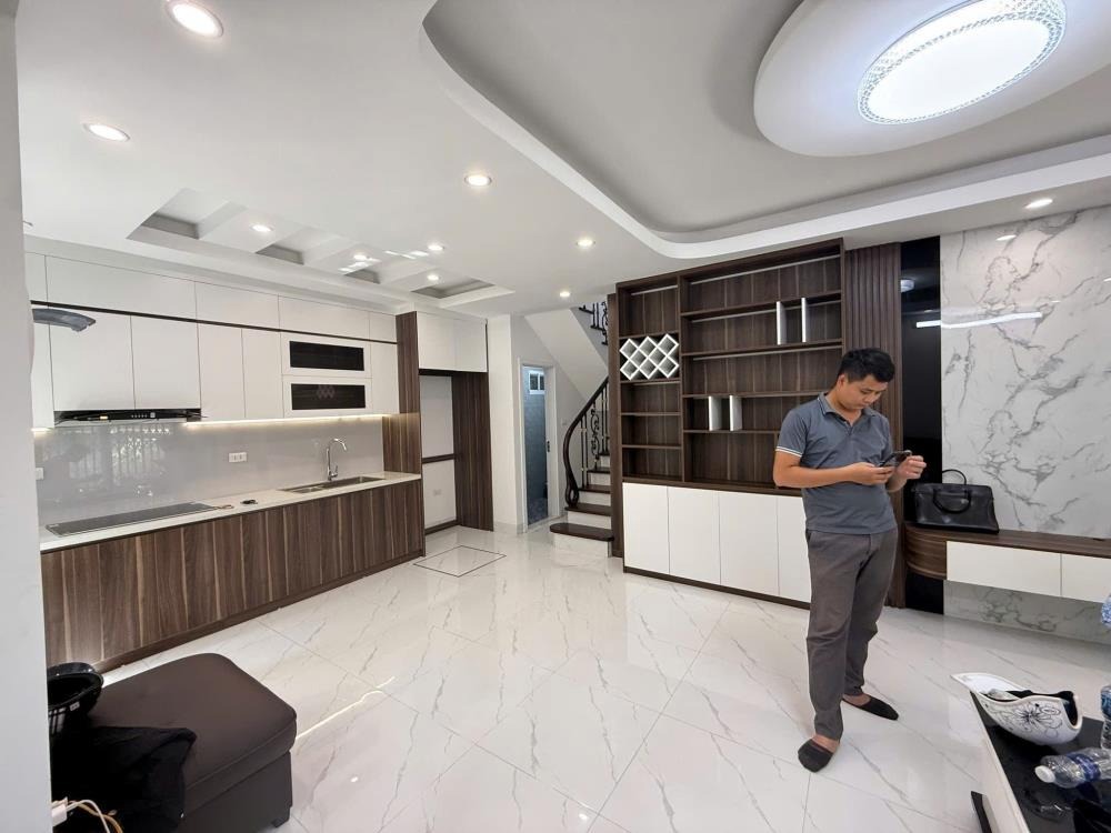 Nhà Đẹp Ba Đình - 46m² Full Nội Thất - 13.5 Tỷ - Sổ Đỏ Chính Chủ