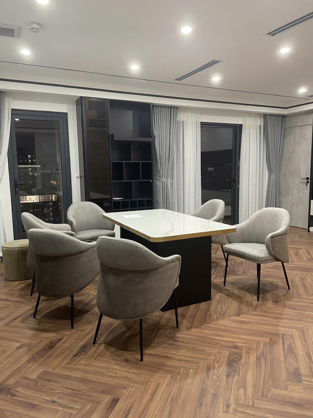 Bán Căn Hộ Imperia Garden 3PN - 92m2 - Full Đồ Cao Cấp - Giá 8.x Tỷ