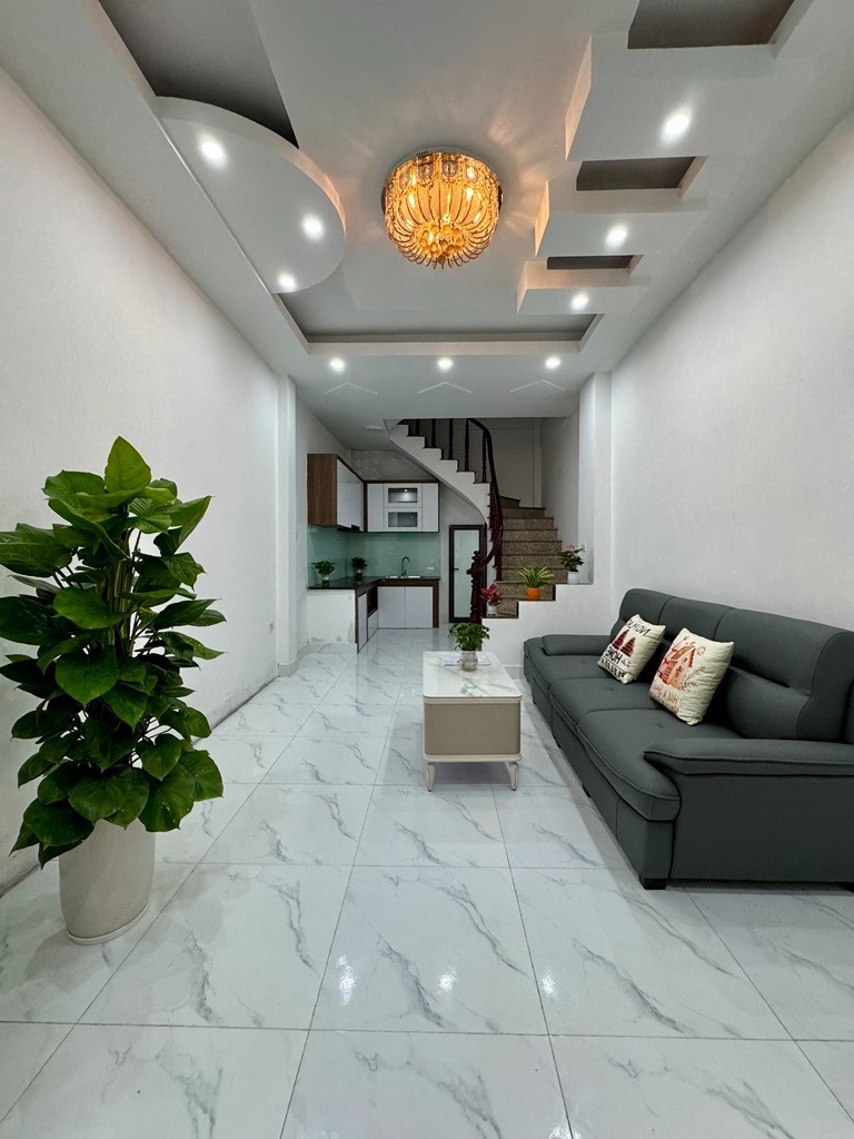 Lô Góc 2 Mặt Thoáng 27m2, 4 Tầng, 6.15 Tỷ - Vị Trí Đắc Địa Hoàng Mai