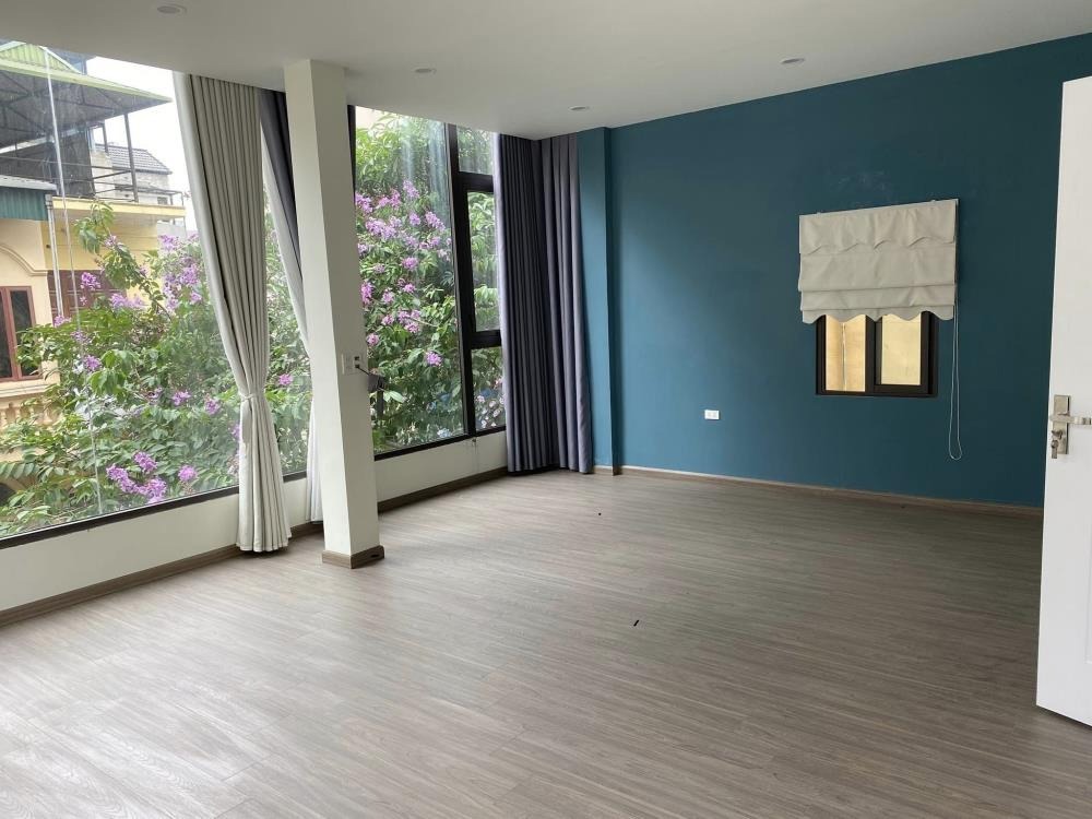 Bán Nhà Mặt Phố Tây Hồ 60m2 - Vị Trí Đắc Địa, Kinh Doanh Sinh Lời