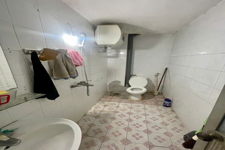 Cần tiền em bán gấp nhà Phố Kim Đồng 57m*4  Tầng, ba bước ra phố giá 9,3 tỷ