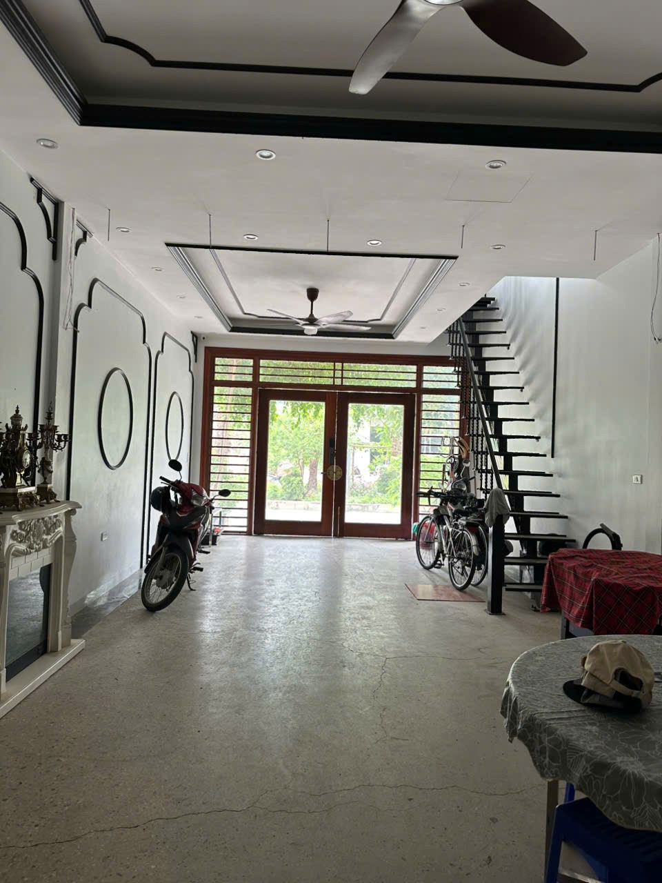 Bán Nhà Lai Xá - 75m2, 5.5 Tầng, Mặt Đường 24m, Giá Tốt