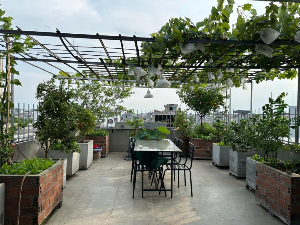 Bán Nhà Lai Xá - 75m2, 5.5 Tầng, Mặt Đường 24m, Giá Tốt