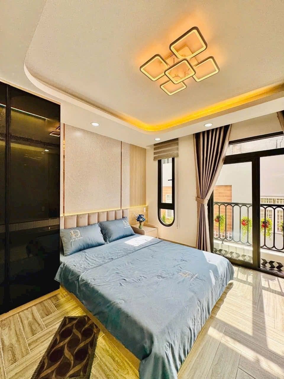 Nhà đẹp 5 tầng, ngay EMart Gò Vấp - 45m2, 6.9 tỷ