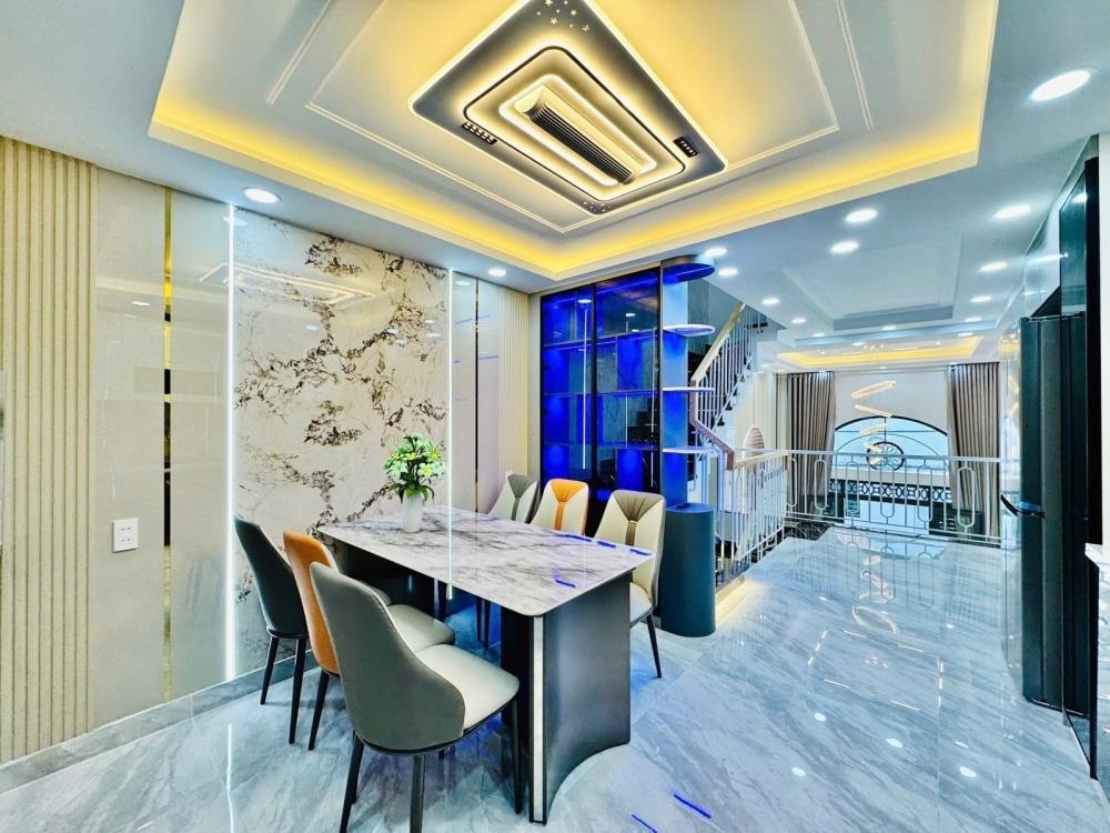 Nhà đẹp 5 tầng, ngay EMart Gò Vấp - 45m2, 6.9 tỷ