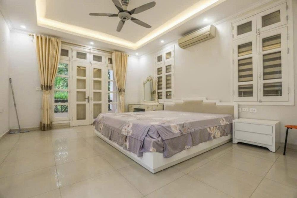 Bán Biệt Thự Ciputra - 230m2 - 3 Tầng - Vị Trí Đắc Địa