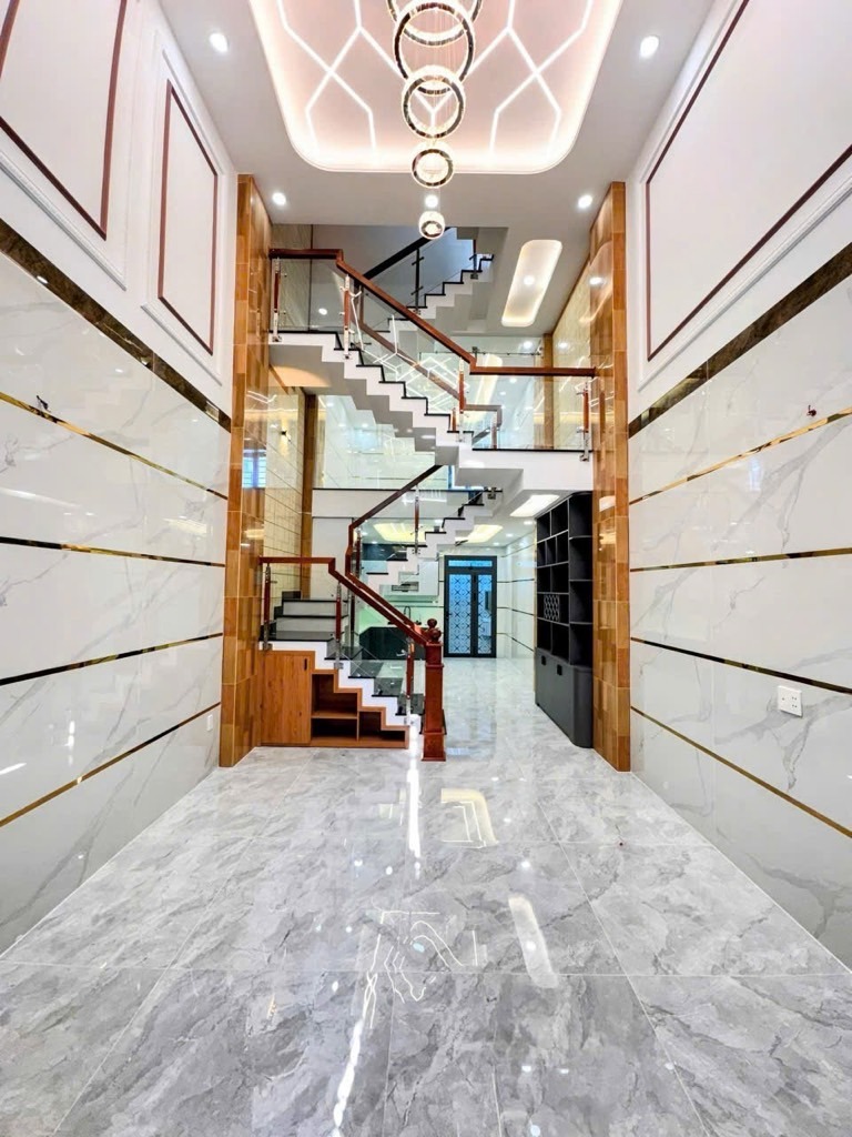 Bán Nhà Hẻm Xe Hơi Bình Tân - 5 Tầng, 60m2, Giá 6.9 Tỷ