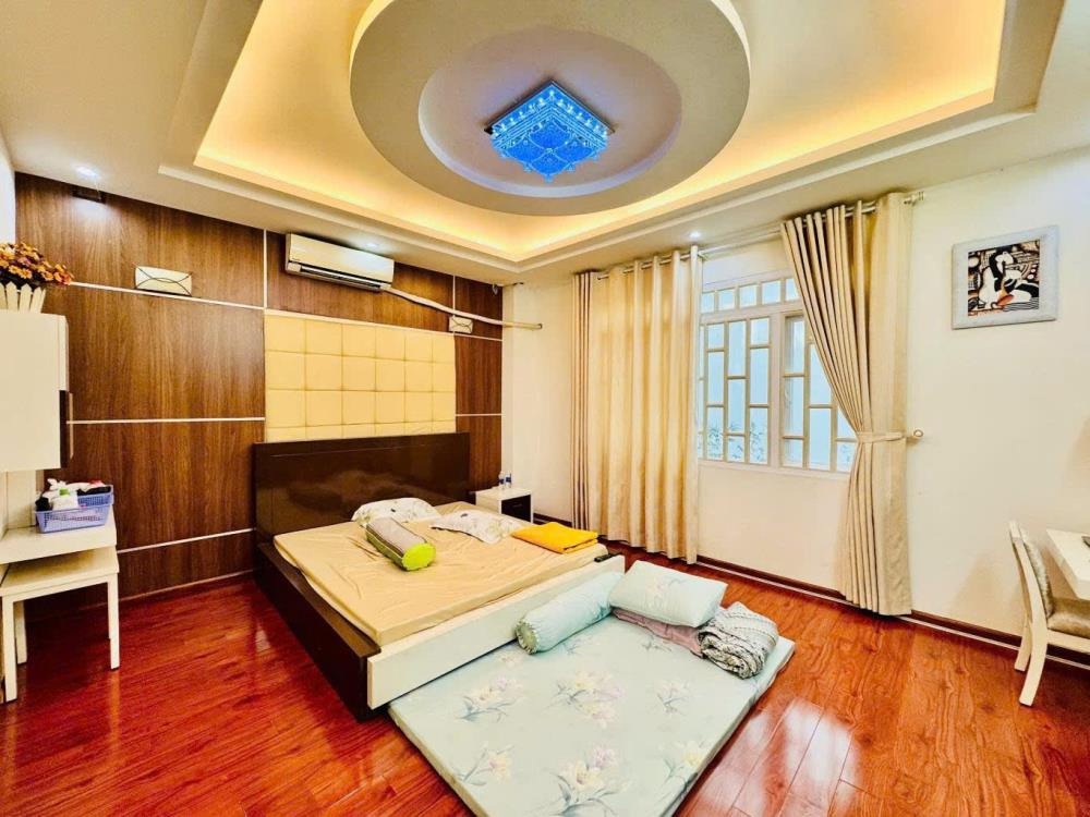 Nhà 4 Tầng Phú Nhuận 8.2 Tỷ - 65m2, 4PN, Pháp Lý Chuẩn