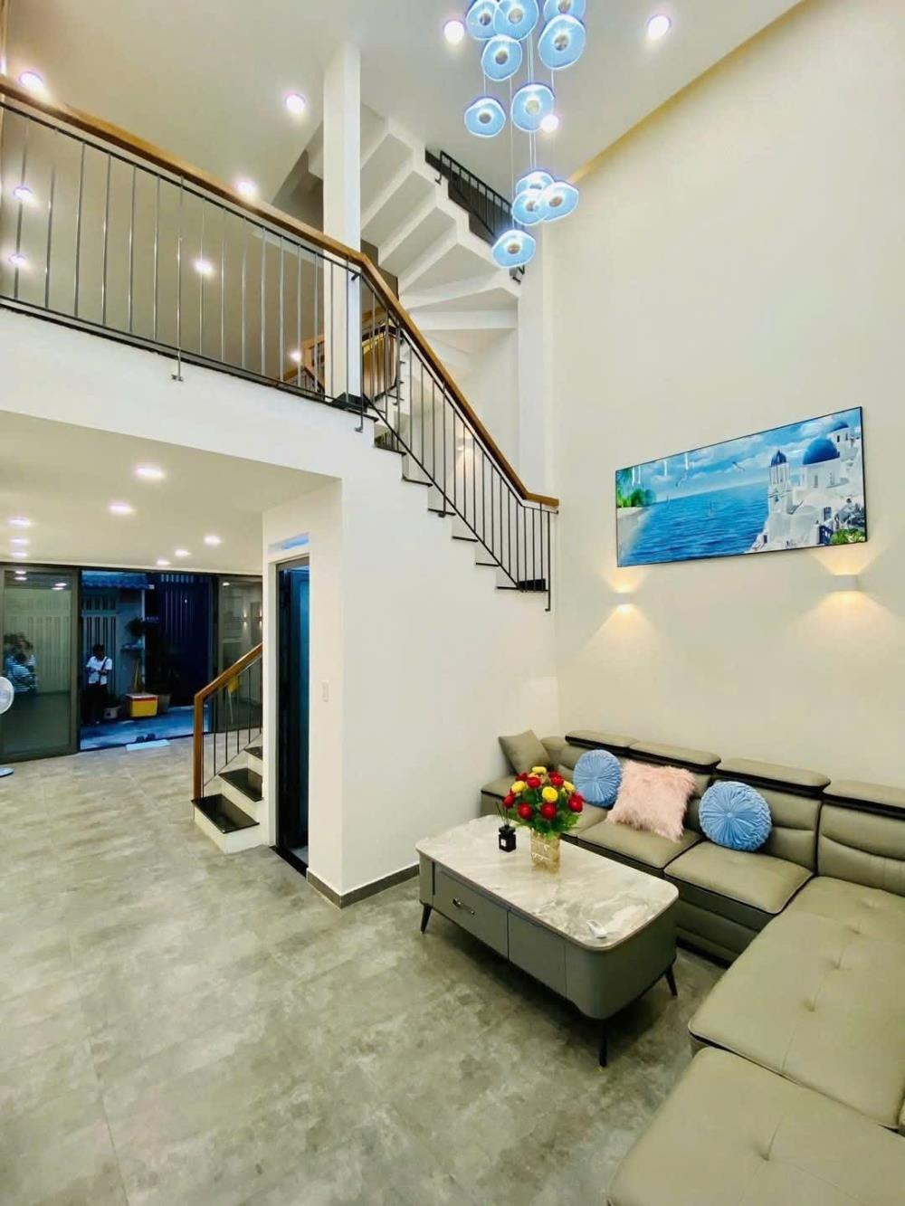 Nhà đẹp 4 tầng, full nội thất - 43m2, vị trí đắc địa Gò Vấp - Giá 6.88 tỷ