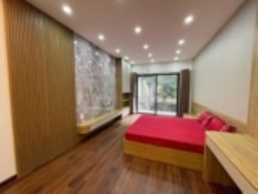Bán nhà phân lô Phùng Chí Kiên, Cầu Giấy 44m2, 6 tầng, thang máy, ô tô vào nhà