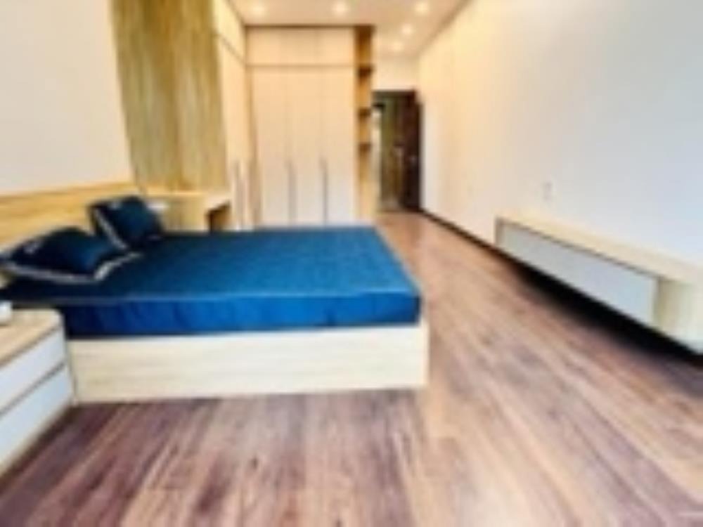 Bán nhà phân lô Phùng Chí Kiên, Cầu Giấy 44m2, 6 tầng, thang máy, ô tô vào nhà