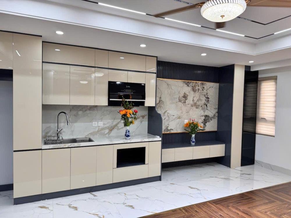Bán nhà Trần Duy Hưng - 55m2, 6 Tầng, Mới Xây, Giá Tốt