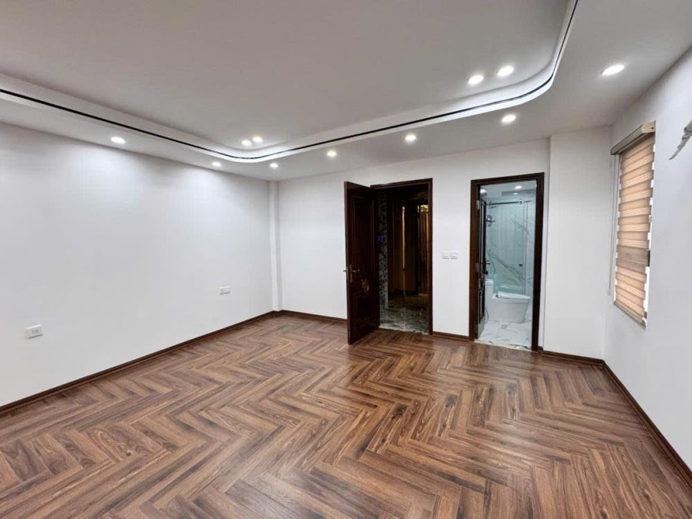 Bán nhà Trần Duy Hưng - 55m2, 6 Tầng, Mới Xây, Giá Tốt