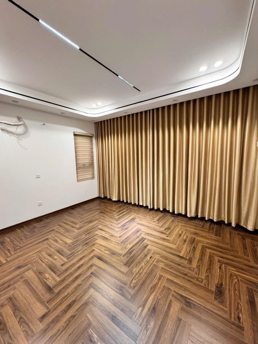 Bán nhà Trần Duy Hưng - 55m2, 6 Tầng, Mới Xây, Giá Tốt