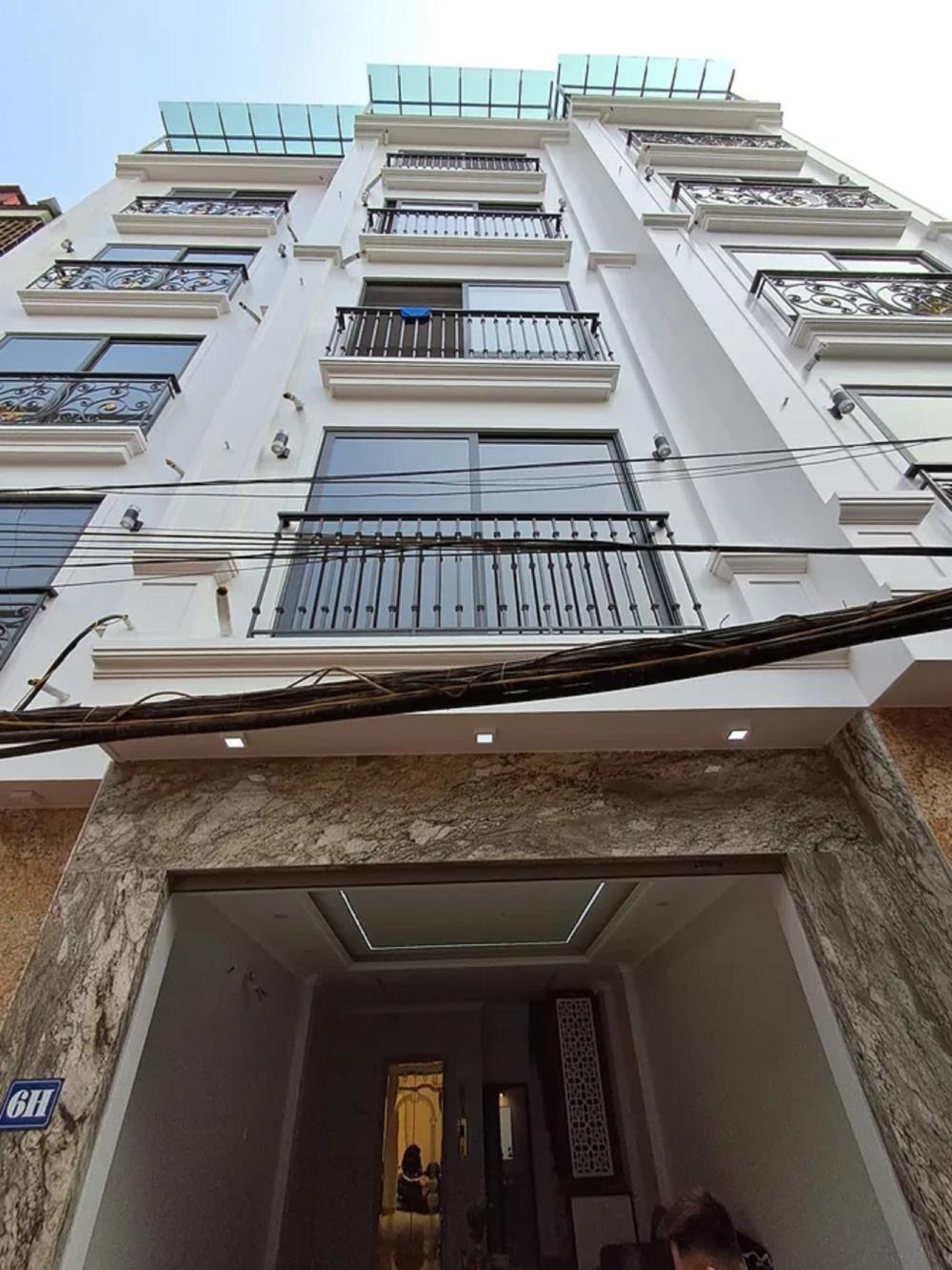 Bán nhà ngõ 68 Cầu Giấy: Thang máy xịn, 6 tầng, 37m²