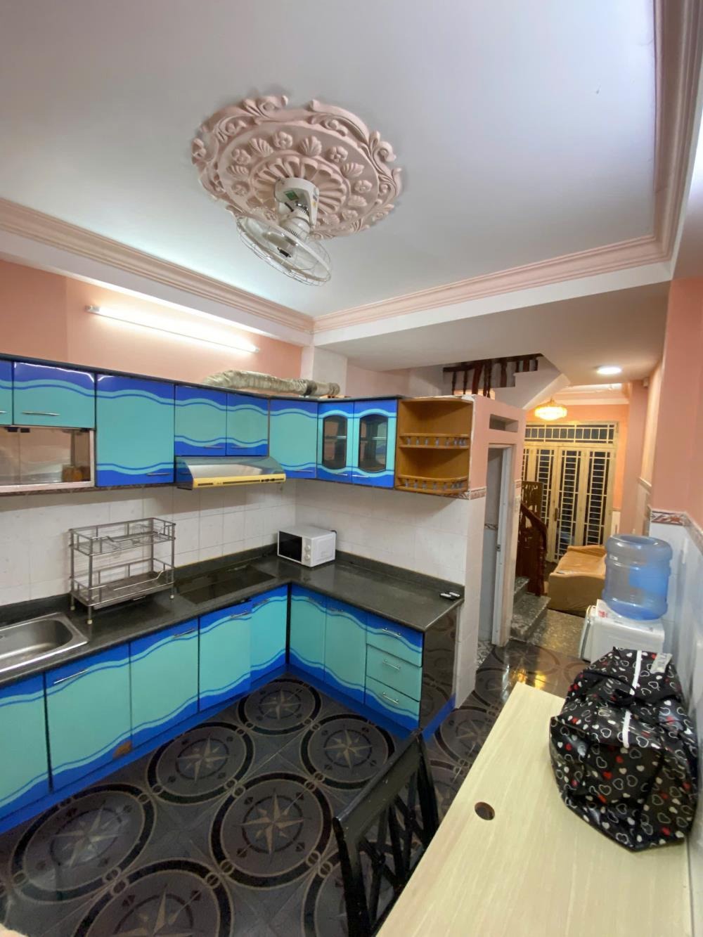 Bán Gấp Siêu Phẩm Nhà Phố Quận 3 – 6.5 Tỷ (Thương Lượng) – 30m2, 6 Phòng Ngủ, Thu Nhập Cao