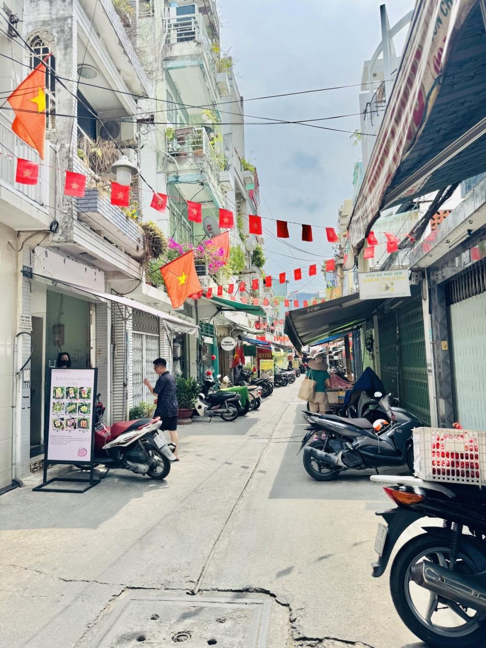 Bán Gấp Siêu Phẩm Nhà Phố Quận 3 – 6.5 Tỷ (Thương Lượng) – 30m2, 6 Phòng Ngủ, Thu Nhập Cao