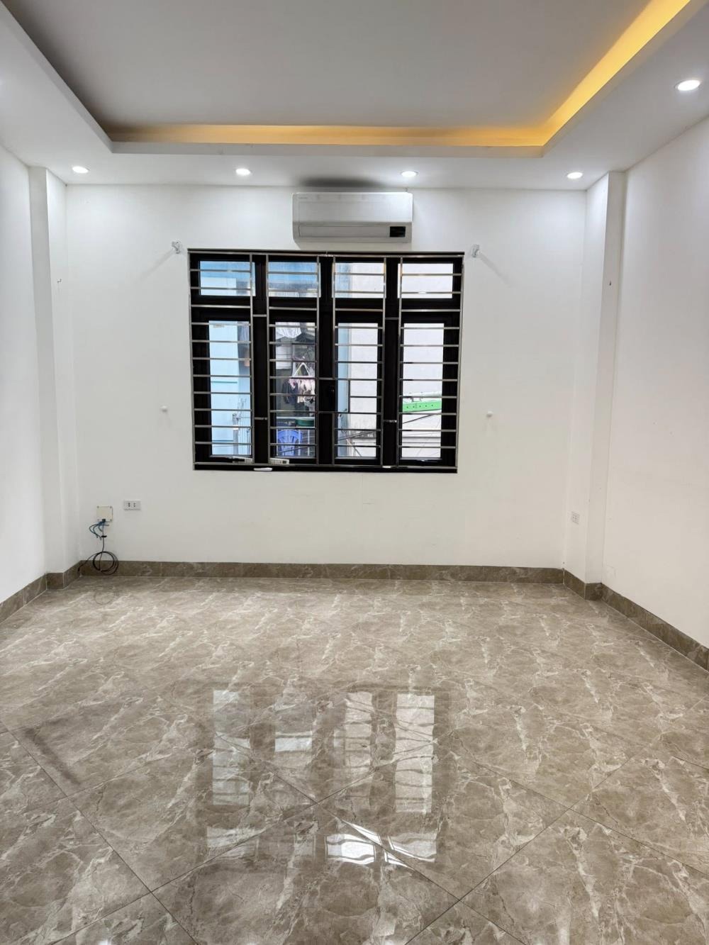 Nhà phố 5 tầng, ngõ nông, 7.4 tỷ - Vị trí đẹp, tiềm năng tăng giá