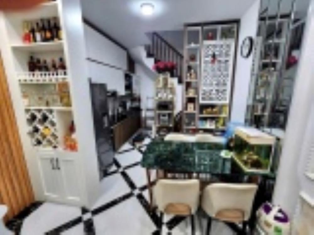 Bán nhà mặt ngõ Võng Thị 35m² - 6 tầng, Ô tô Đỗ Cửa, Gần Hồ Tây