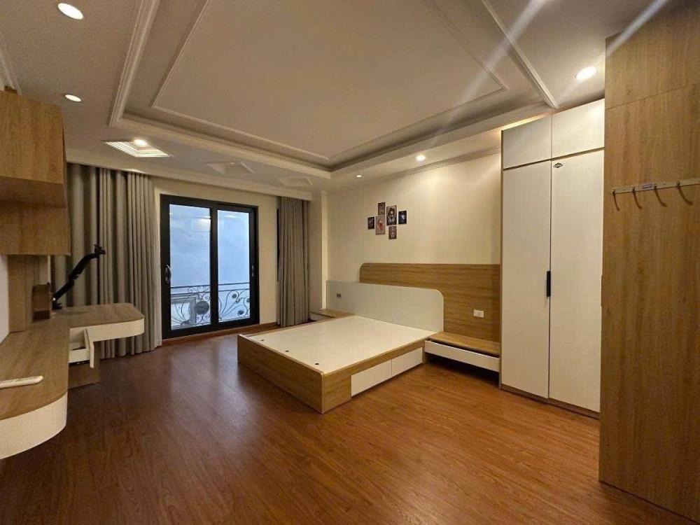 Bán nhà Võ Chí Công, Cầu Giấy: 7 tầng, mặt tiền 4.3m, 35m2 - Giá 10 tỷ
